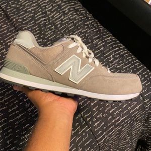 Only worn a few times, like brand new!!